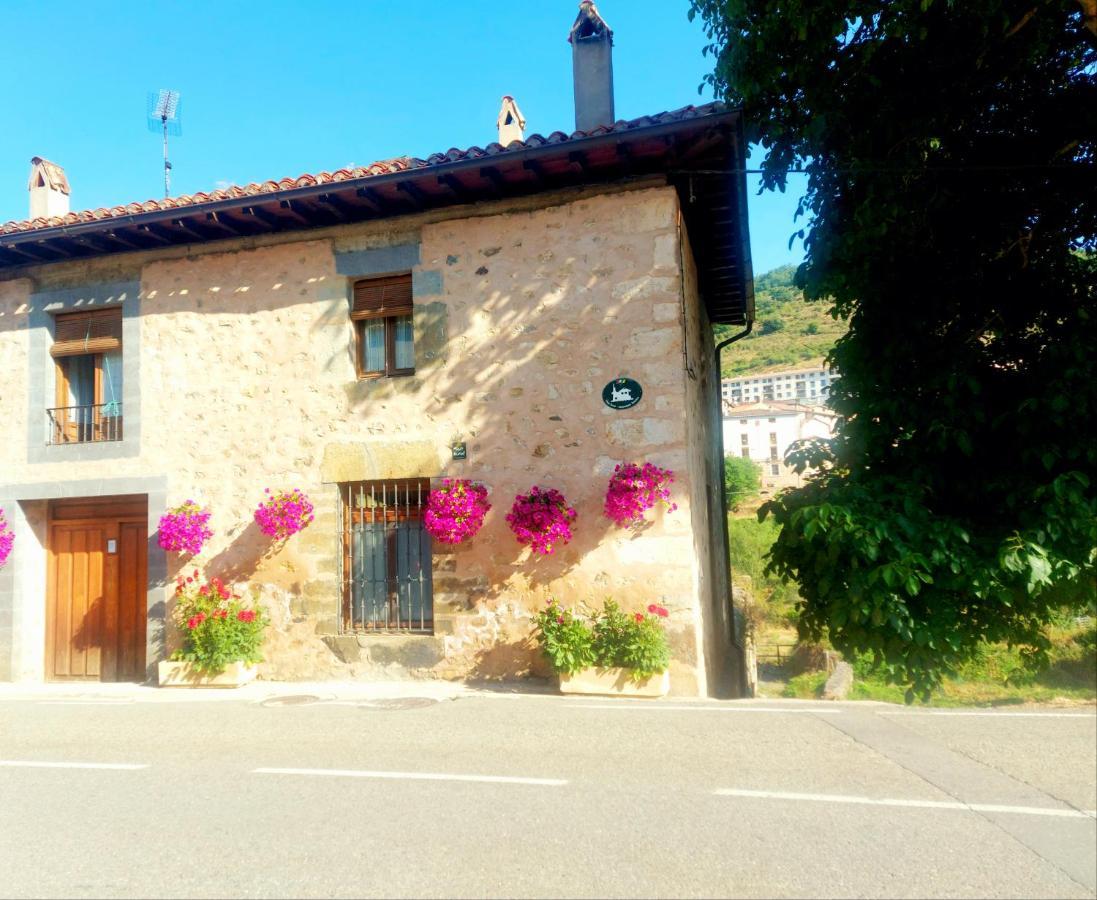 Casa Rural El Quemao Pension Villoslada de Cameros Buitenkant foto